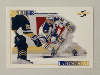 1995-96 Score #201 Pat LaFontaine