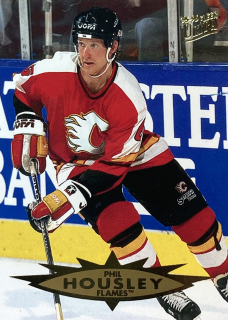1995-96 Fleer Ultra #025 Phil Housley