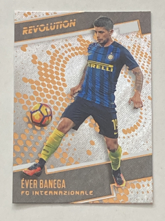 2017 Panini Revolution #172 Éver Banega