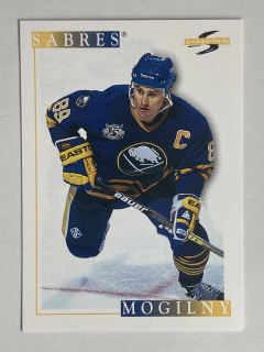 1995-96 Score #021 Alexander Mogilny